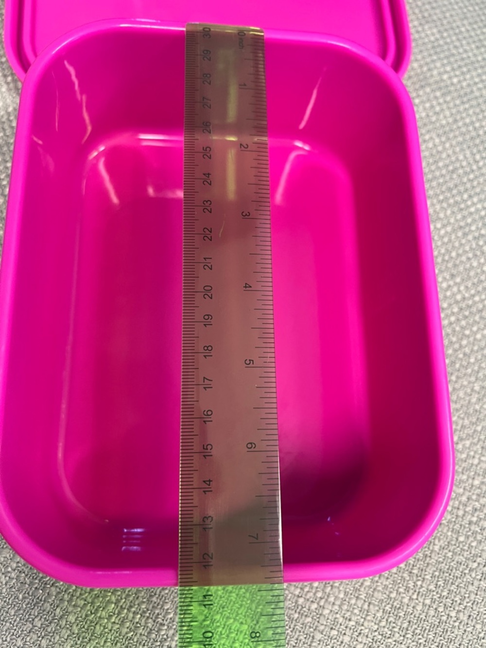 TYPO Bright Pink Lunch Box / Storage Container - Picture 4 of 9